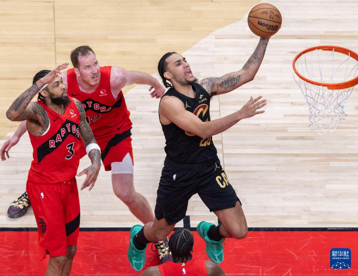 开云官方网站-NBA季后赛：猛龙胜骑士|克利夫兰骑士队|詹姆斯·哈登|新华社|首轮|多诺万-米切尔_新浪体育_新浪新闻